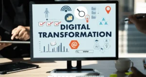 Strategia di digital Marketing Transformation per le imprese italiane rappresentata all'interno dello schermo di un pc